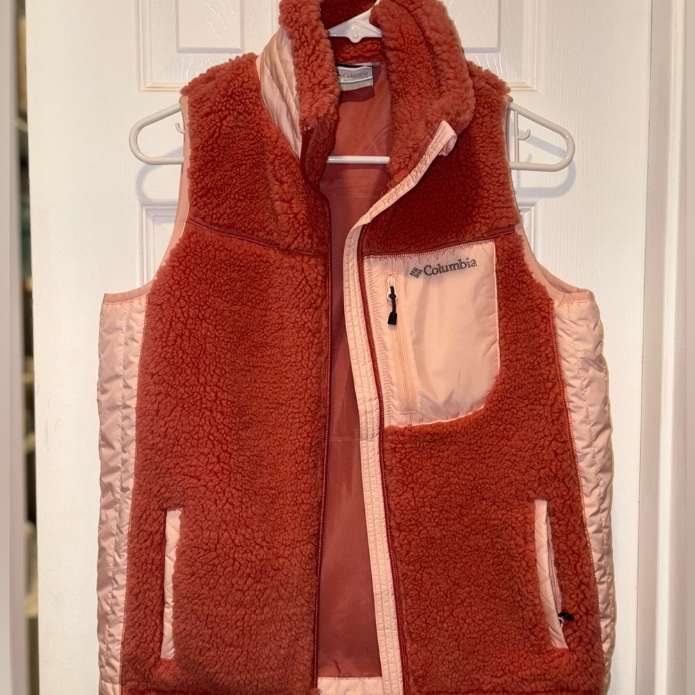New Women's Colombia Vest SZ XS Rust/Peach